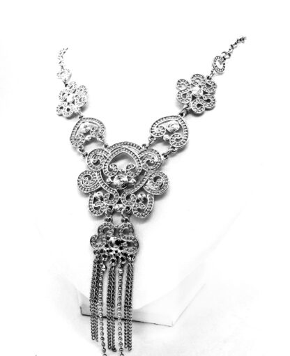 Collar con Dijes