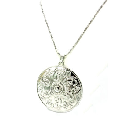 Collar con Medallón