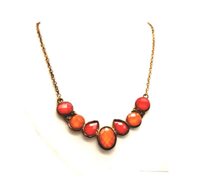 Collar con Piedras