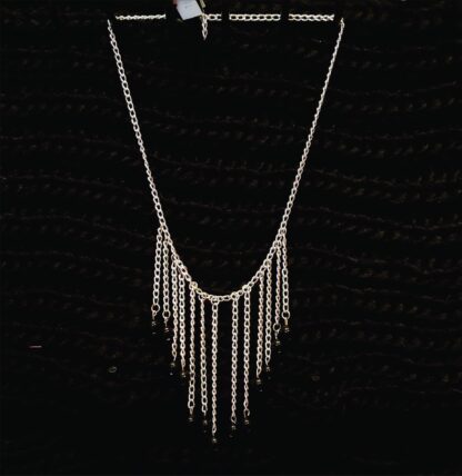 Collar con Cadenas