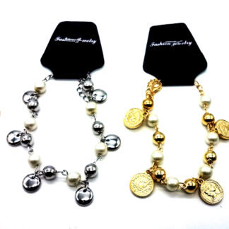 Pulsera con Dijes
