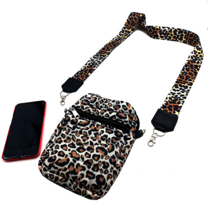 Porta Celular Matelasse para Colgar e Intercambiar Correas - Con División Interior y Bolsillo Exterior - Imagen 6