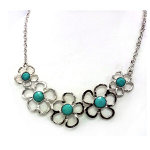 Collar Flor con Piedras