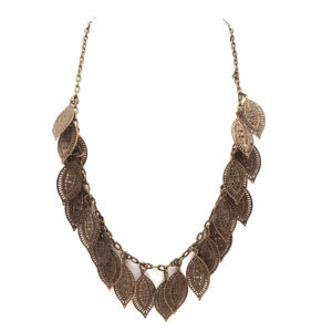 Collar con Dijes Hojas