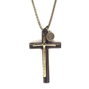 Cadena con Cruces Metal y Madera Superpuestas