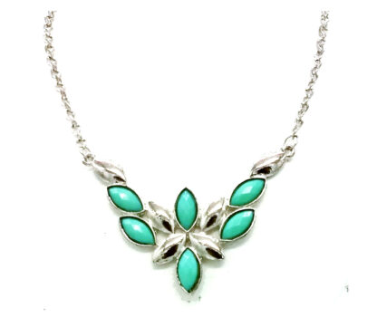 Collar con Piedras