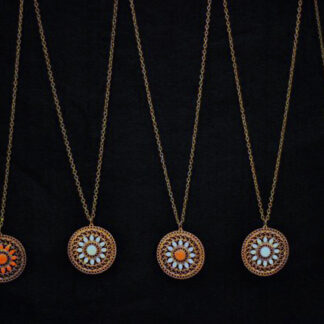 Cadena con Medallón Esmaltado