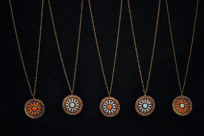 Cadena con Medallón Esmaltado