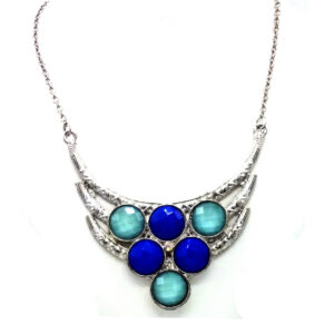 Collar con Piedras