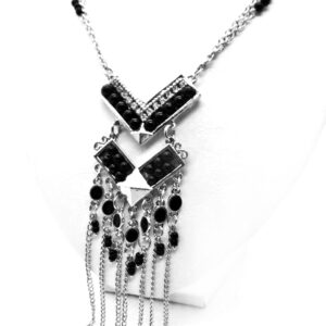 Collar en V Piedras y Dijes