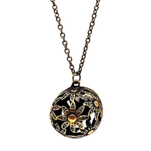 Cadena con Bolón Floreado Calado