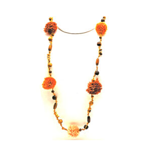 Collar Coco y Madera con Pompones