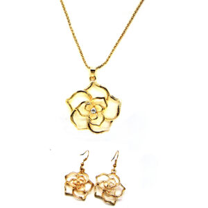 Collar con Medallón y Aros