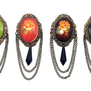 Prendedor con Flor y Cadenas